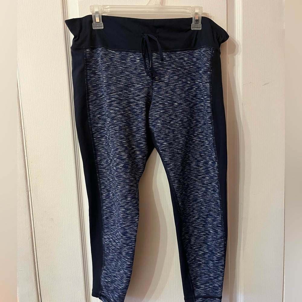 Selling women’s yoga pants
